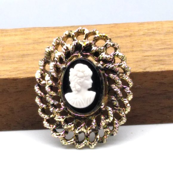 Jewelry - Vintage Black and White Cameo Brooch, Elegant Victorian Style in Gold Tone